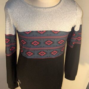 Simply Southern Men Large Gray and Black Patterned Sweater(119)